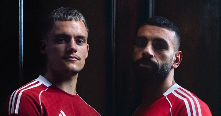 Liverpool je od danas u Adidasu: Prvak Engleske predstavio nove dresove