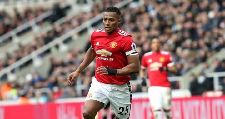 Herojski čin: Bivši fudbaler Manchester Uniteda spriječio mladića da skoči sa mosta