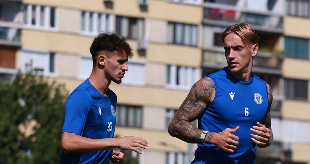 Matej Cvetanoski i Marin Karamarko (FOTO: FK Željezničar)/Foto: 