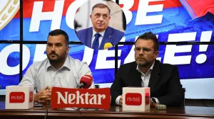 Podrška Zeljkovića i Misimovića Dodiku (FOTO: Vladimir Šutvić, Borac sport/Oslobođenje)/Foto: 