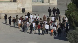 Izraelski ministar nacionalne sigurnosti Itamar Ben-Gvir, poznat po krajnje desničarskim stavovima, predvodio je u nedjelju rano ujutro masovni i provokativni upad ilegalnih izraelskih doseljenika u kompleks džamije Al-Aksa u okupiranom Istočnom Jerusalemu, povodom jevrejskog vjerskog obilježavanja Tisha B'Ava/Gazi Samad