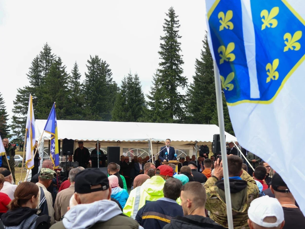 Denis Bećirović na manifestaciji "Dani pobjede, dani ponosa", Vlašić – Ljuta Greda 2025//