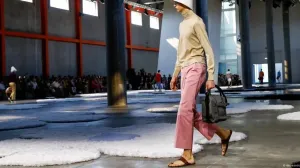 Detalj sa Pradinog modnog defilea /Screenshot/