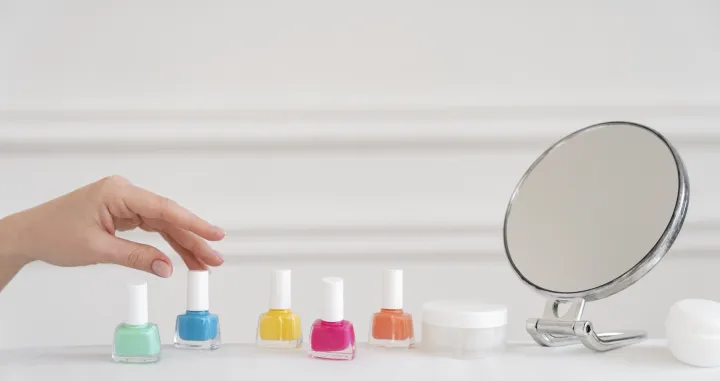 Ne paničite zbog prolivenog laka/Free Pik