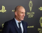 epa10249277 Former soccer player Zinedine Zidane arrives for the Ballon d'Or ceremony in Paris, France, 17 October 2022. For the first time the Ballon d'Or, presented by the magazine France Football, will be awarded to the best players of the 2021-22 season instead of the calendar year. EPA/Mohammed Badra/Foto: Mohammed Badra