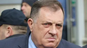 Srpski član Predsjedništva Bosne i Hercegovine Milorad Dodik nakon sastanka sa Josep Borrellom/Senad Gubelić