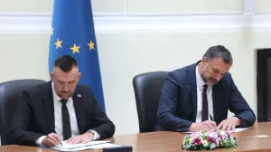 Konaković i Imamović potpisali sporazum o lakšem/Hazim Aljović