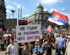 Beograd, Srbija - 1 maj 2025: NeД‡emo viЕЎe biti graД'ani drugog reda, poruДЌeno je u ДЌetvrtak sa prvomajskog protesta u Beogradu, odrЕѕanog ispred zgrade Vlade Srbije na poziv sindikata i studenata. Protest je poДЌeo u 14.00 sati, a uДЌesnici su poruДЌili da se aktuelni zakoni moraju mijenjati. Uputili su zahtjeve za izmjene Zakona o radu i Zakona o ЕЎtrajku (Filip Stevanovic - Anadolu Agency)/