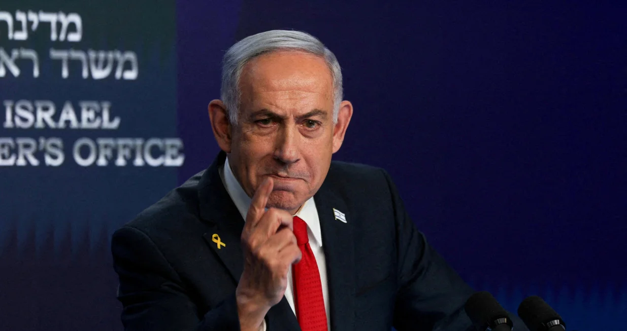 FILE PHOTO: Israeli Prime Minister Benjamin Netanyahu speaks during a press conference, in Jerusalem, May 21, 2025. REUTERS/Ronen Zvulun/Pool/File Photo/Ronen Zvulun