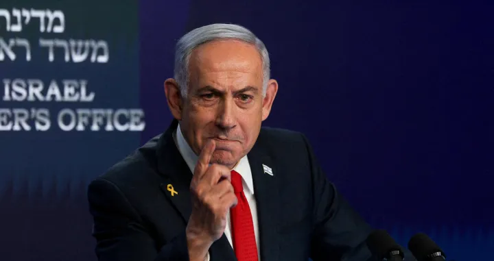 FILE PHOTO: Israeli Prime Minister Benjamin Netanyahu speaks during a press conference, in Jerusalem, May 21, 2025. REUTERS/Ronen Zvulun/Pool/File Photo/Ronen Zvulun