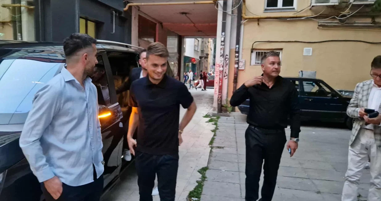 Adem Ljajić stigao na potpis ugovora/Foto: 