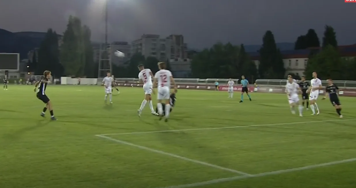 Penal za goste/Foto: 