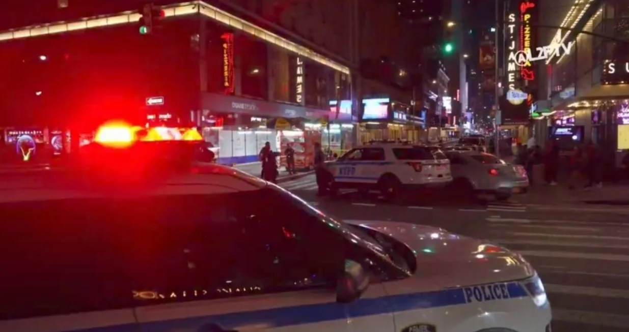 pucnjava times square X/X