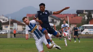 Ibraheem Adams i Nenad Rašević Romanija - Željezničar/Foto: 