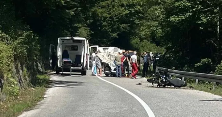 Sa mjesta nesreće - motociklista poginuo kod Tjentišta/Atv