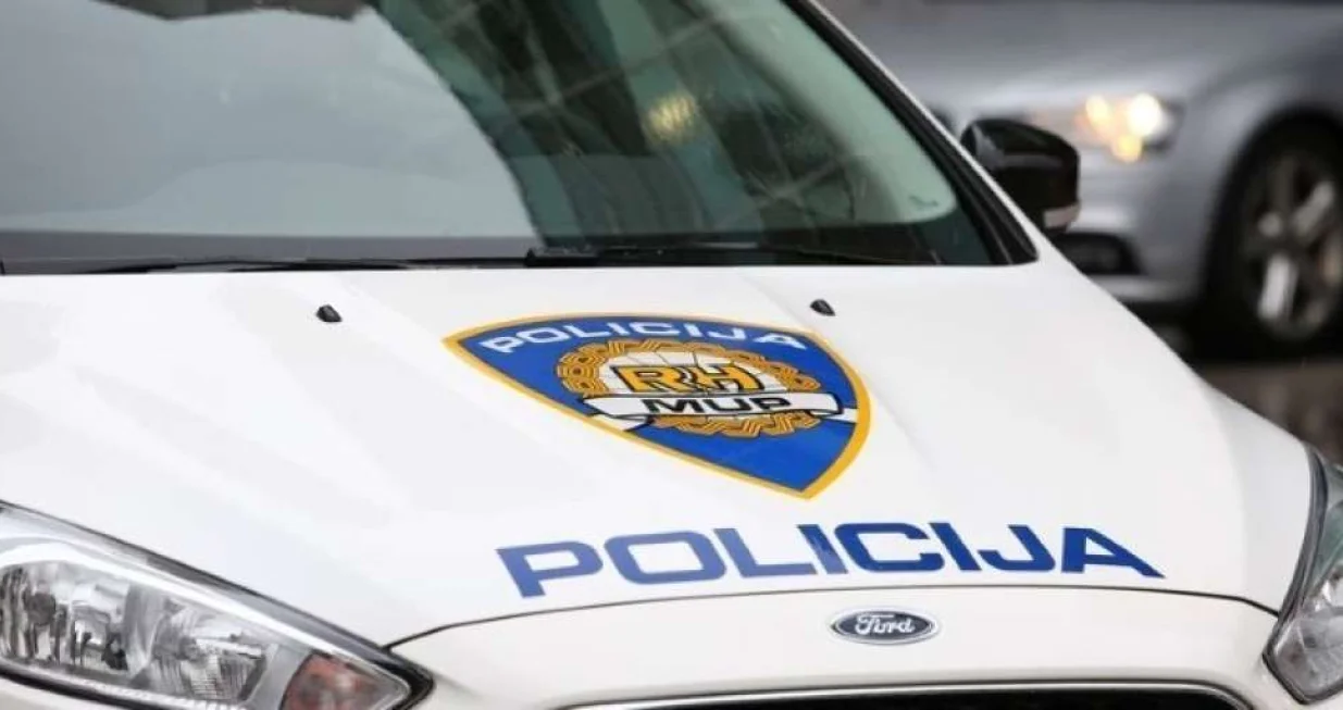 Argentinac je zatečen na plovilu koje se dovodi u vezu sa požarom/Mup Rh