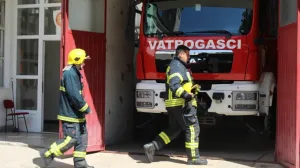 Intervenirali i vatrogasci/Ilustracija/Arhiv//