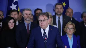 Trojka pres eu/Senad Gubelić