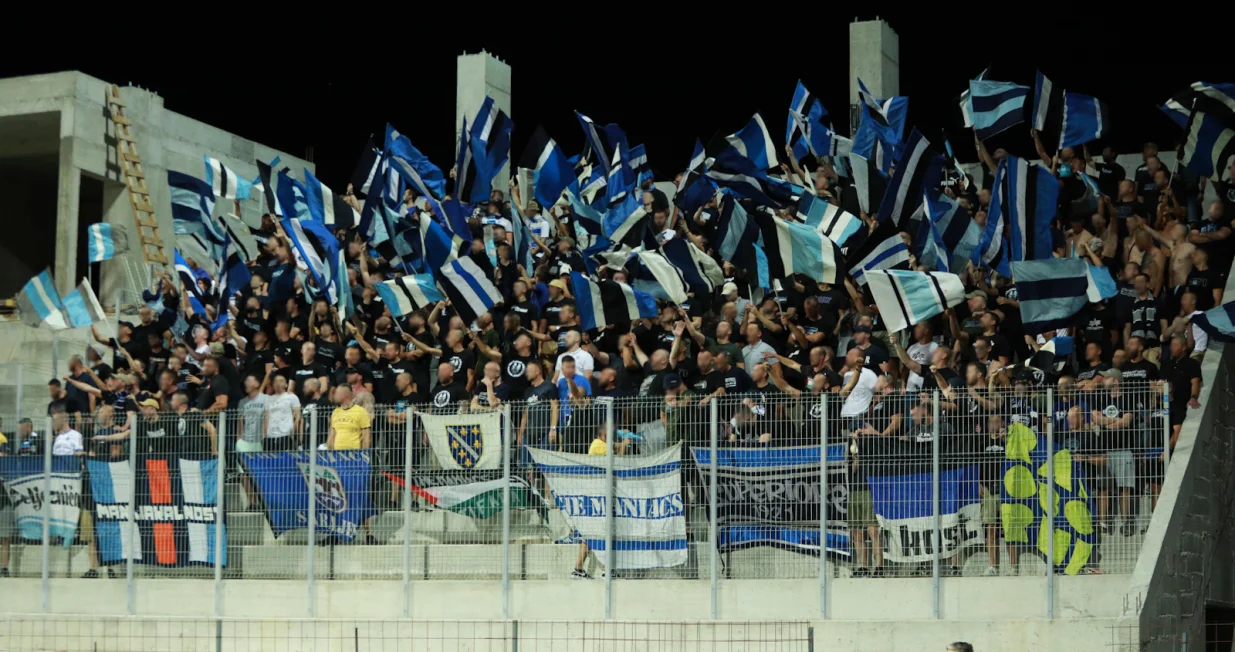 Manijaci na stadionu RođeniThe Maniacs Velež - Željezničar/Foto: Adem Catic/fkz.ba