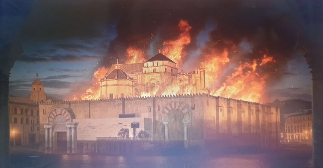 Požar u džamiji, Kordoba, 8. avgusta 2025. /SCREENSHOT/