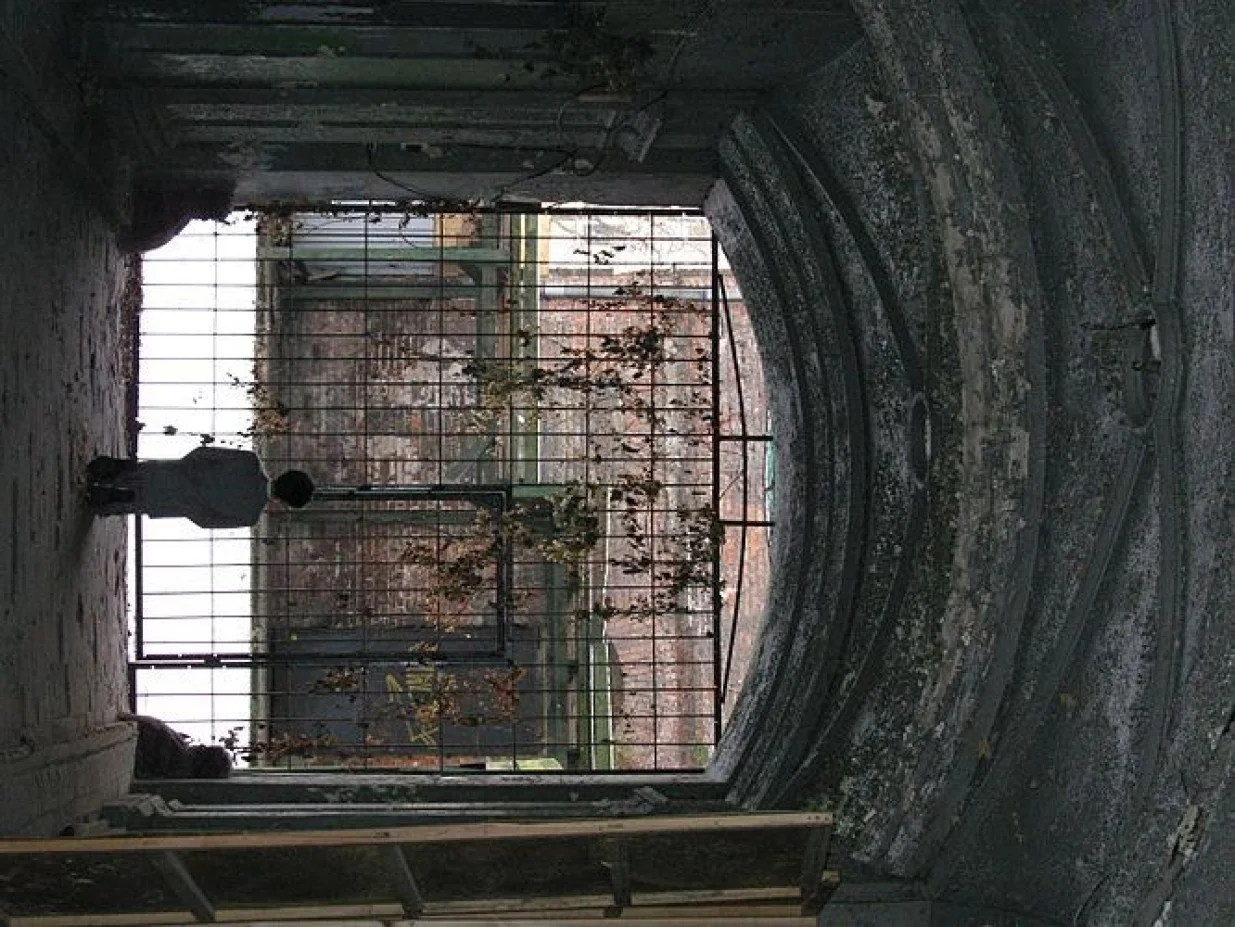 Maurizio Cattelan: "Varšavski geto"/