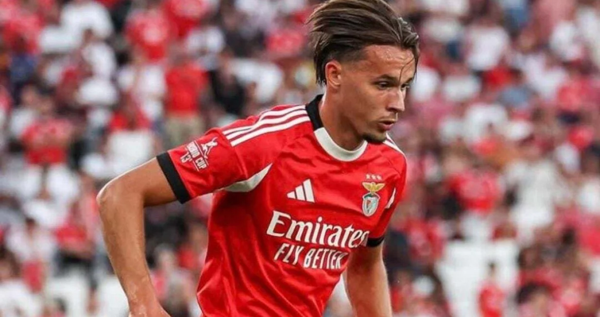 Amar Dedić u dresu Benfice (FOTO: Instagram)/Foto: 