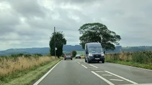 Zelenilo uz puteve: pokošeni ijoš nepokošeni dio, august 2025./