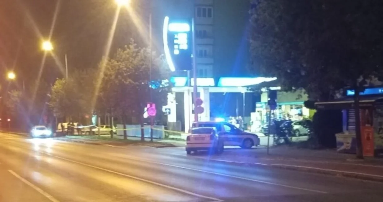 Sijevale pesnice na pumpi/Crna-hronika//