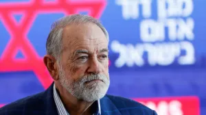 FILE PHOTO: U.S. Ambassador to Israel, Mike Huckabee, takes part in a tour at MDA - Israel's National Emergency Pre-Hospital Medical and Blood Services Organization Headquarters in Ramla, Israel June 29, 2025 REUTERS/Amir Cohen/File Photo/Amir Cohen