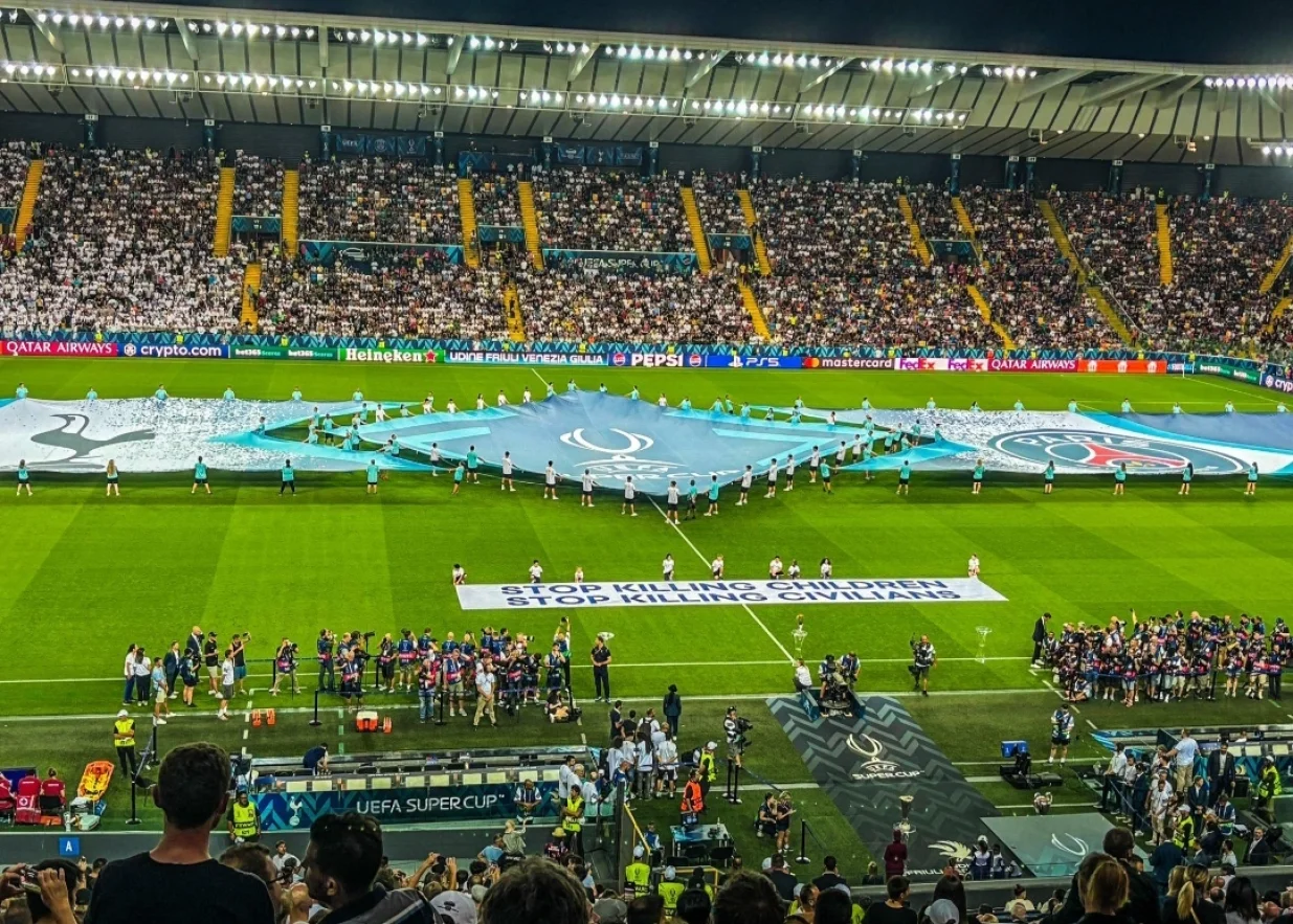 Poruka UEFA/Foto: 