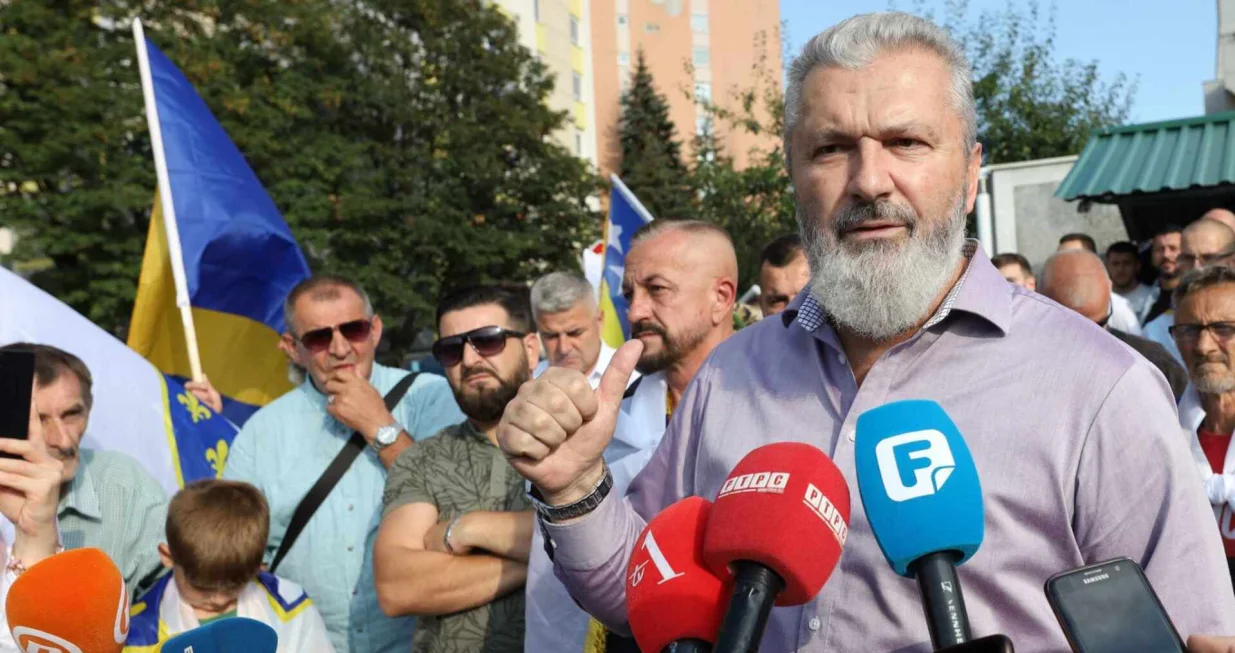 sanin musa/Senad Gubelić