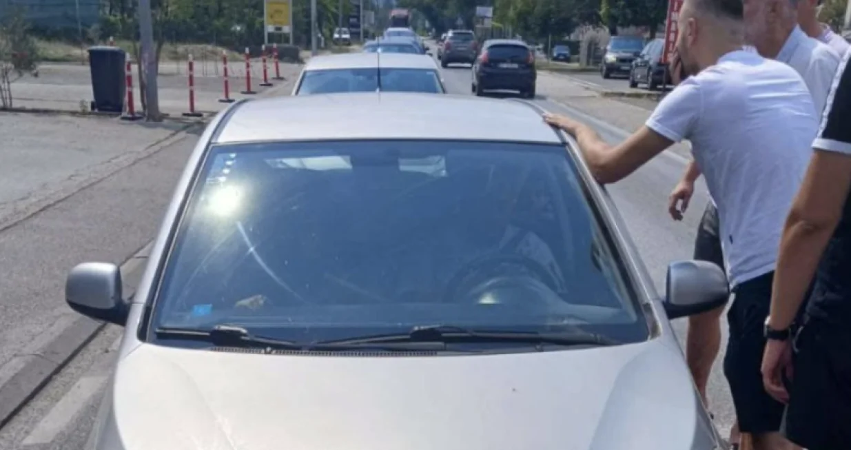 Širokobriježani zaustavljaju vozila?/Crna Hronika