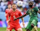 epa10324655 Switzerland's Haris Seferovic (L) in action against Cameroon Nicolas Nkoulou during the FIFA World Cup 2022 group G soccer match between Switzerland and Cameroon at Al Janoub Stadium in Al Wakrah, Qatar, 24 November 2022. EPA/LAURENT GILLIERON SWITZERLAND OUT/Foto: Laurent Gillieron