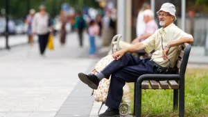 Šetači na Dobrinji/Damir Deljo