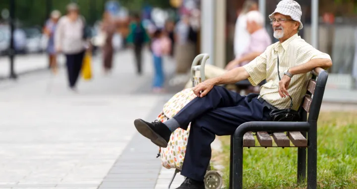 Šetači na Dobrinji/Damir Deljo