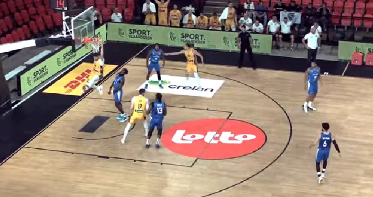 Zakucavanje Nurkića/Foto: 