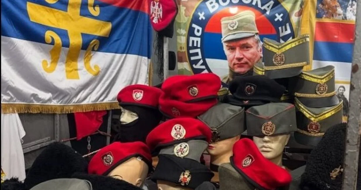 Sporni štand na vašaru u Bratuncu/Facebook/