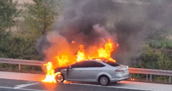 Požar, automobil, autoput RS, Štrpci/Nezavisne