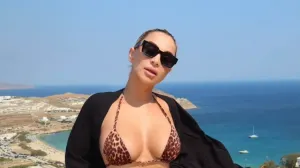 Maja Berović, popularna pjevačica, rođena u BiH, odmor u Grčkoj/Prtsc