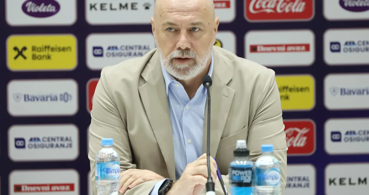 Konferencija za novinare selektora "A" reprezentacije BiH Sergeja Barbareza povodom predstojećeg okupljanja nacionalnog tima uoči utakmica sa San Marinom i Slovenijom/Foto: Senad Gubelić