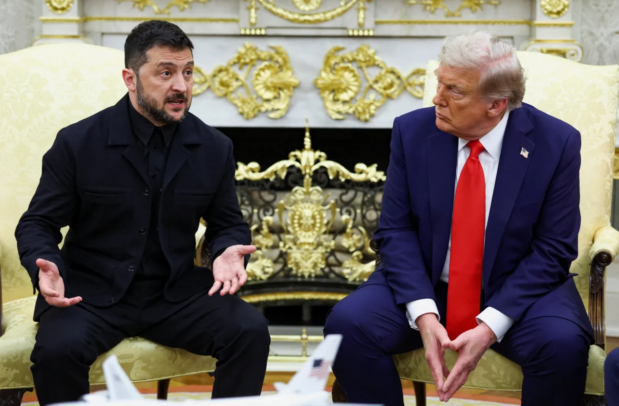 Ukrainian President Volodymyr Zelenskiy gestures during a meeting with U.S. President Donald Trump at the Oval Office of the White House, amid negotiations to end the Russian war in Ukraine, in Washington, D.C., U.S., August 18, 2025. REUTERS/Kevin Lamarque/Kevin Lamarque