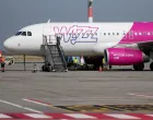 FILE PHOTO: Wizz Air's aircraft is parked on the tarmac at Ferenc Liszt International Airport in Budapest, Hungary, August 18, 2022. REUTERS/Bernadett Szabo/File Photo/Bernadett Szabo