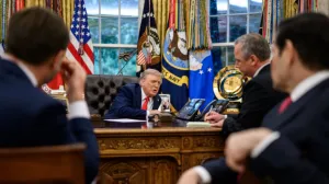 Bijela kuća objavila sliku: Trump upravo telefonom razgovara s Putinom/Screenshot