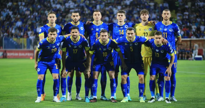 Bosna i Hercegovina - LuksemburgIbrahim ŠehićAdrian Leon BarišićSiniša SaničaninSead KolašinacAmar DedićBenjamin TahirovićGojko CimirotMiralem PjanićKenan KodroMiroslav StevanovićEdin Džeko/Foto: 