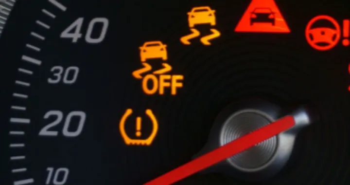 Česta lampica na dizelašima koja muči vozače/Pinterest