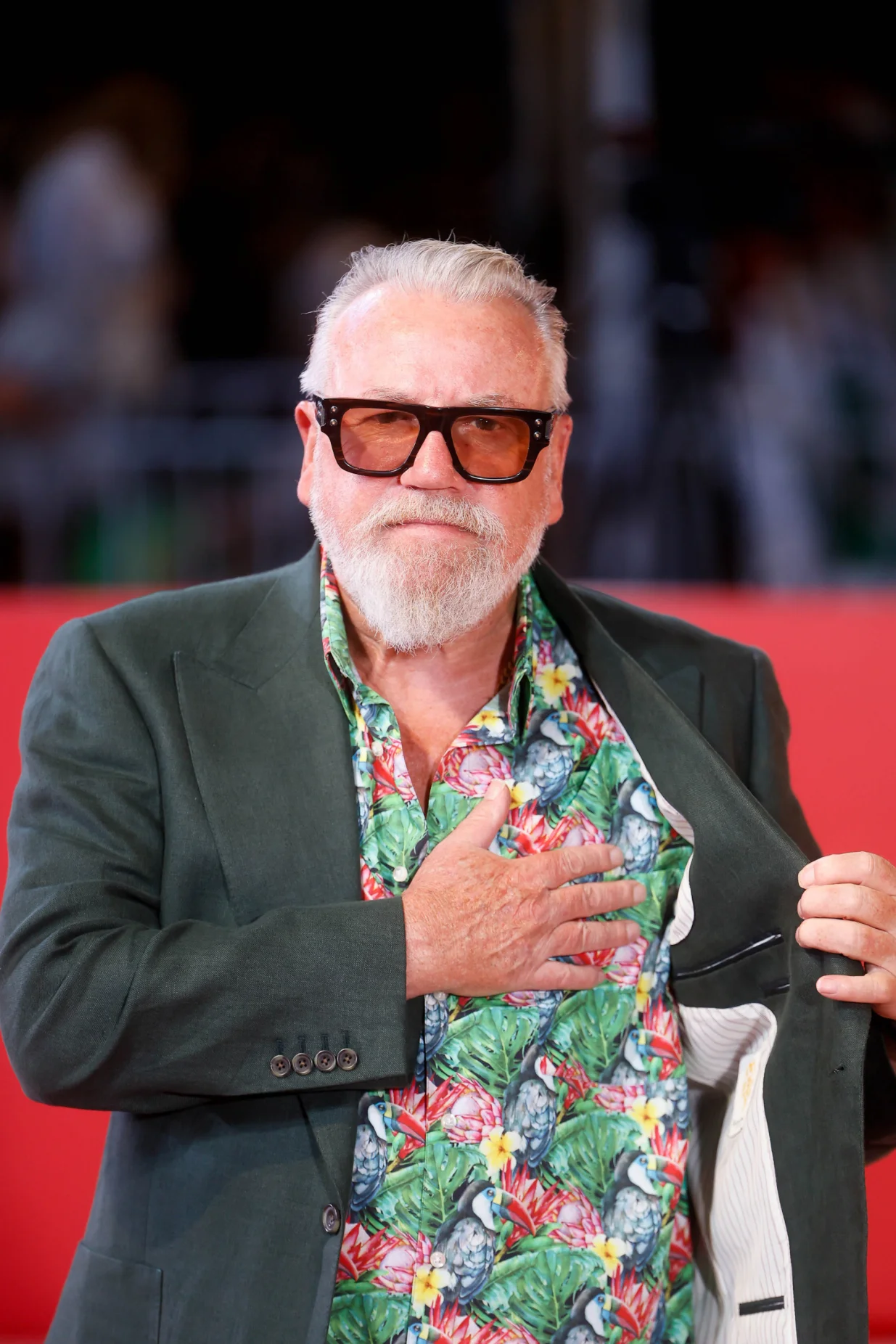 Britanskom glumcu Rayu Winstoneu uručeno Počasno Srce Sarajeva 31. Sarajevo Film Festivala/Damir Deljo