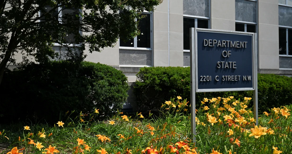 FILE PHOTO: A general view of a U.S. State Department sign outside the U.S. State Department building in Washington, D.C., U.S., July 11, 2025. REUTERS/Annabelle Gordon/File Photo/Annabelle Gordon