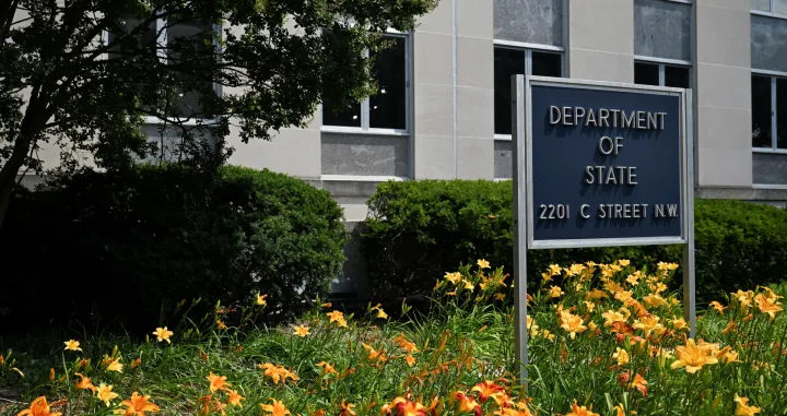 FILE PHOTO: A general view of a U.S. State Department sign outside the U.S. State Department building in Washington, D.C., U.S., July 11, 2025. REUTERS/Annabelle Gordon/File Photo/Annabelle Gordon
