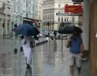 Kiša u Sarajevu, Sarajevo, ljetni pljusak, osvježenje, kišobrani/Damir Deljo/