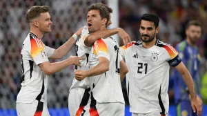 Minhen, Njemačka - 14. jun 2024: Thomas Muller (13) i Ilkay Gundogan (21) iz Njemačke slave u utakmici Evropskog prvenstva u fudbalu 2024. (EURO 2024) Grupe A između Njemačke i Škotske na Allianz Areni u Minhenu. (Gökhan Balcı - Anadolu Agency)/Foto: 